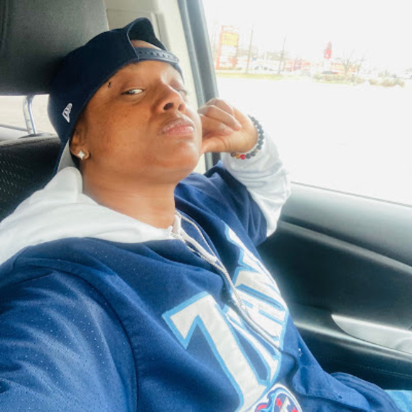 Meet your Posher, Halos - Picture 1 of 1